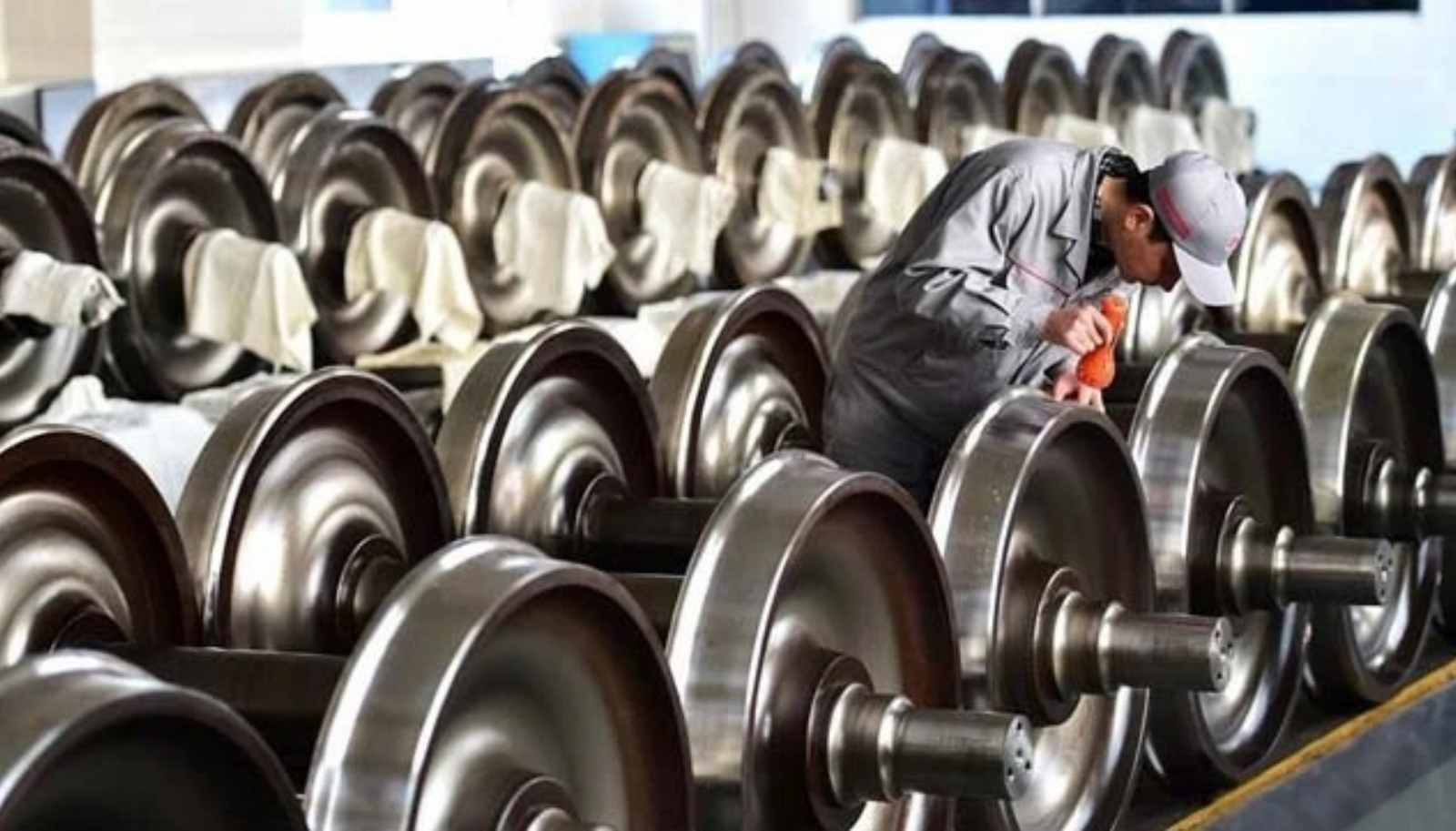 রেলওয়ে গাড়ির চাকা: মূল প্রযুক্তিগত প্রয়োজনীয়তা এবং নিরাপত্তা বিশ্লেষণ